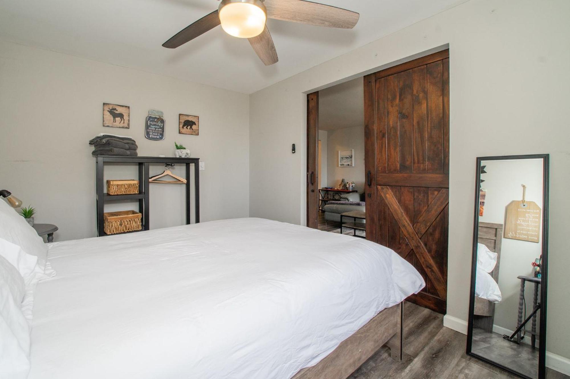 Welcoming Barn, 2 Bedroom & 1 Bath & Parking Atlanta Ngoại thất bức ảnh